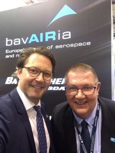 Markus Jessbeger auf der ILA mit Bundesverkehrsminister Scheuer